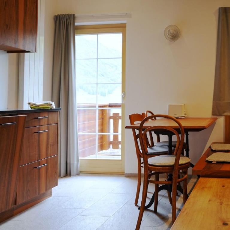 Chalet Valeria - Apartment mit Blick auf die Berge - 18