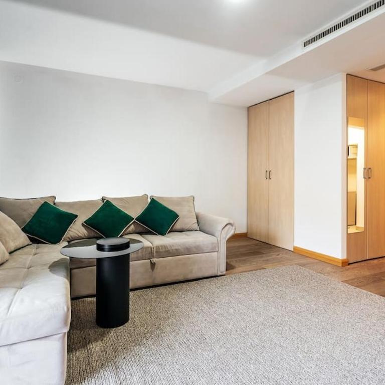 Status-M Apartments Nexsan1 - Studio Apartment with Balcony - 15