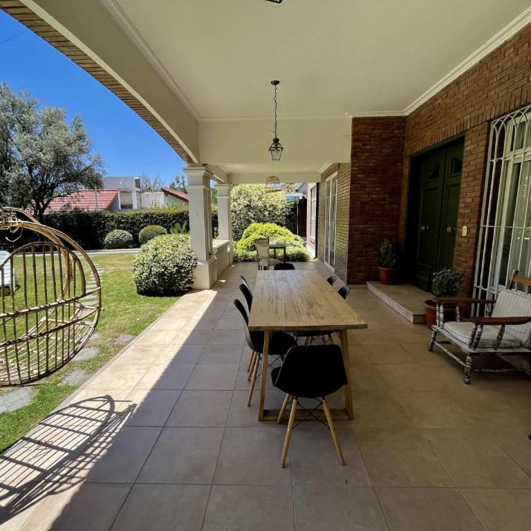 Villa Americana, con piscina en Chacras de coria. - Casa de 4 dormitorios - 15