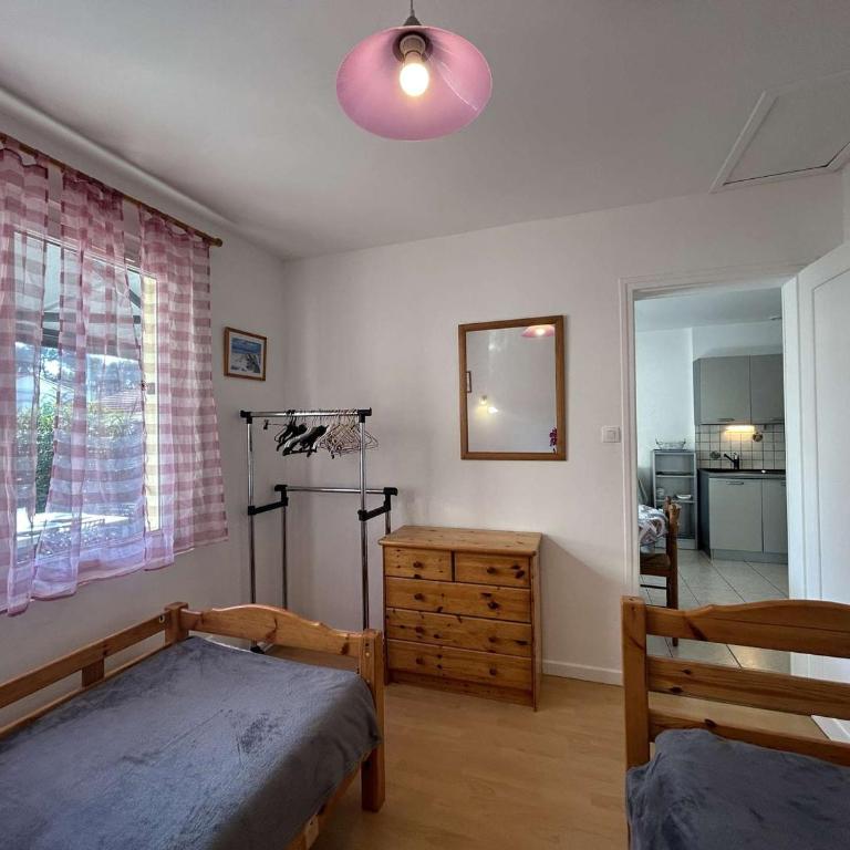 Maison de Vacances avec Terrasse Dallée, 6 Couchages, à Deux Pas de l'Océan à St-Jean-de-Monts - FR-1-224C-94 - Maison de Vacances - 14