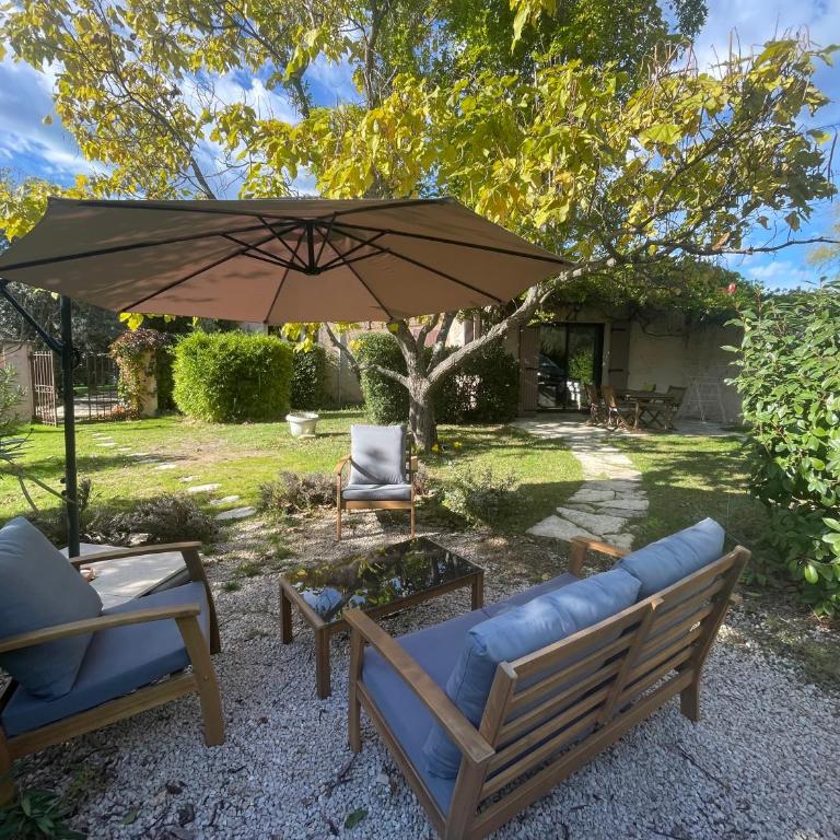 La belle histoire Gîte Ventoux - Studio avec Vue sur Jardin - 12