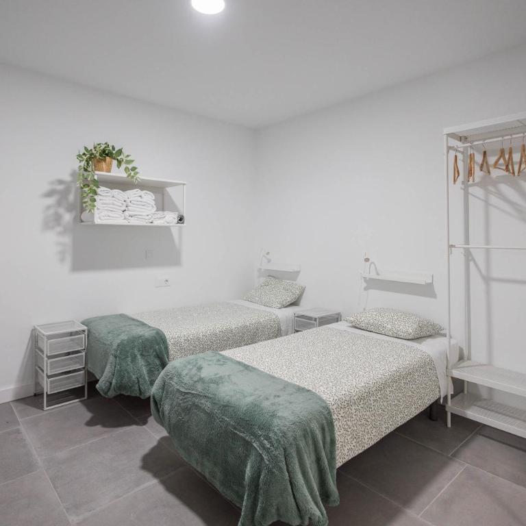Coliving Mol-Terrace, En-Suite Bathroom, Fridge & TV - Habitación Doble con baño privado - 5