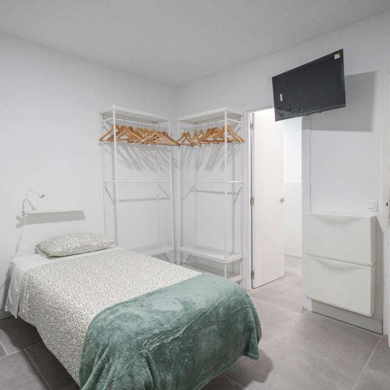 Coliving Mol-Terrace, En-Suite Bathroom, Fridge & TV - Habitación Doble con baño privado - 6