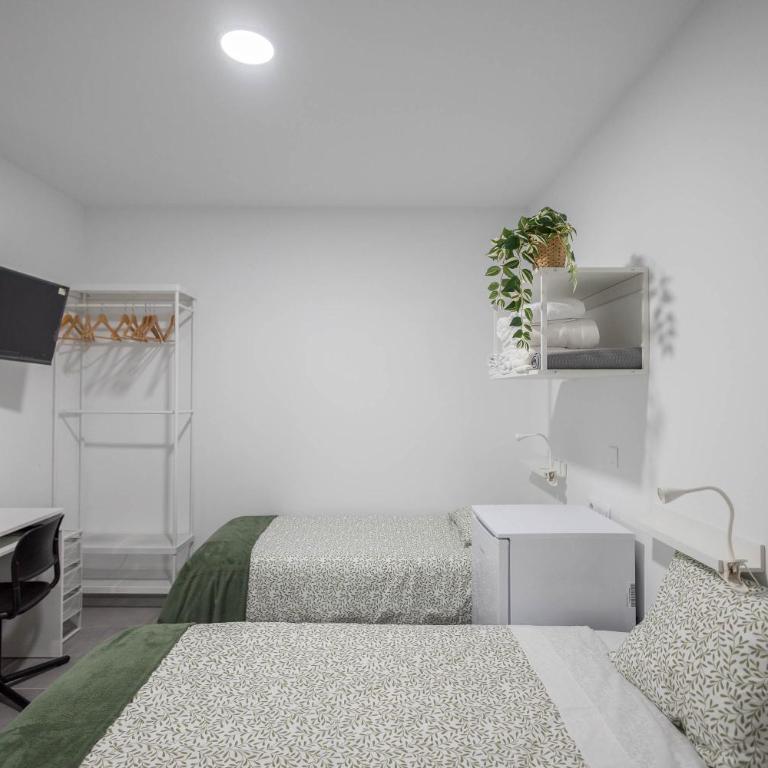 Coliving Mol-Terrace, En-Suite Bathroom, Fridge & TV - Habitación Doble con baño privado - 7
