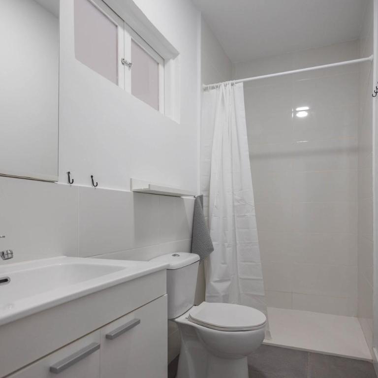 Coliving Mol-Terrace, En-Suite Bathroom, Fridge & TV - Habitación Doble con baño privado - 9