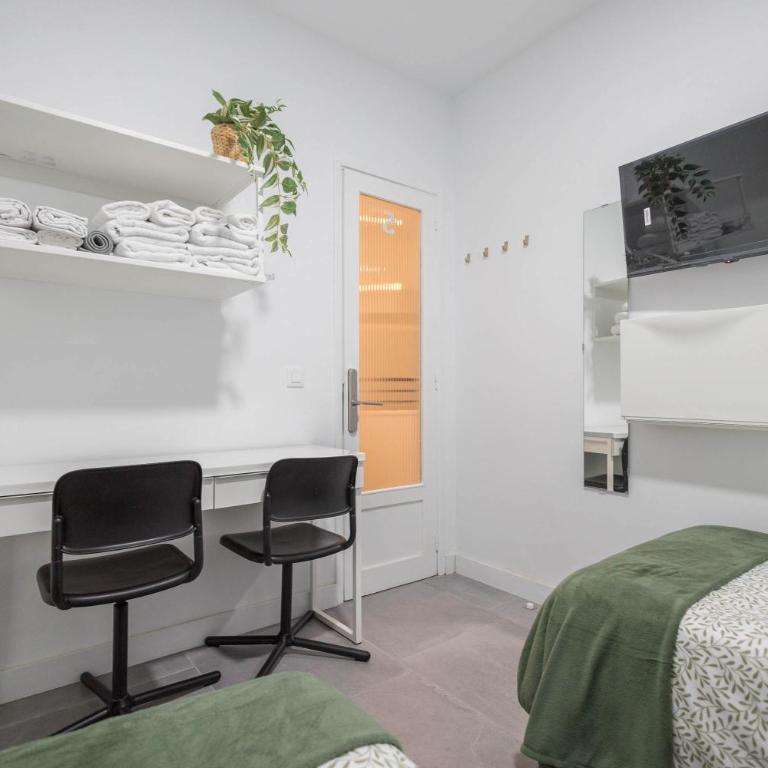 Coliving Mol-Terrace, En-Suite Bathroom, Fridge & TV - Habitación Doble con baño privado - 17