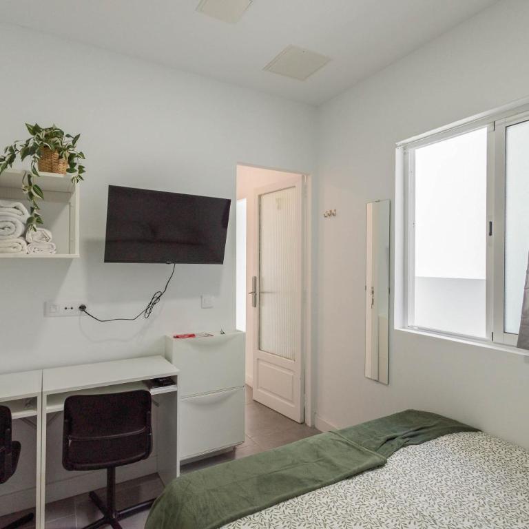 Coliving Mol-Terrace, En-Suite Bathroom, Fridge & TV - Habitación Doble Deluxe con ducha - 2