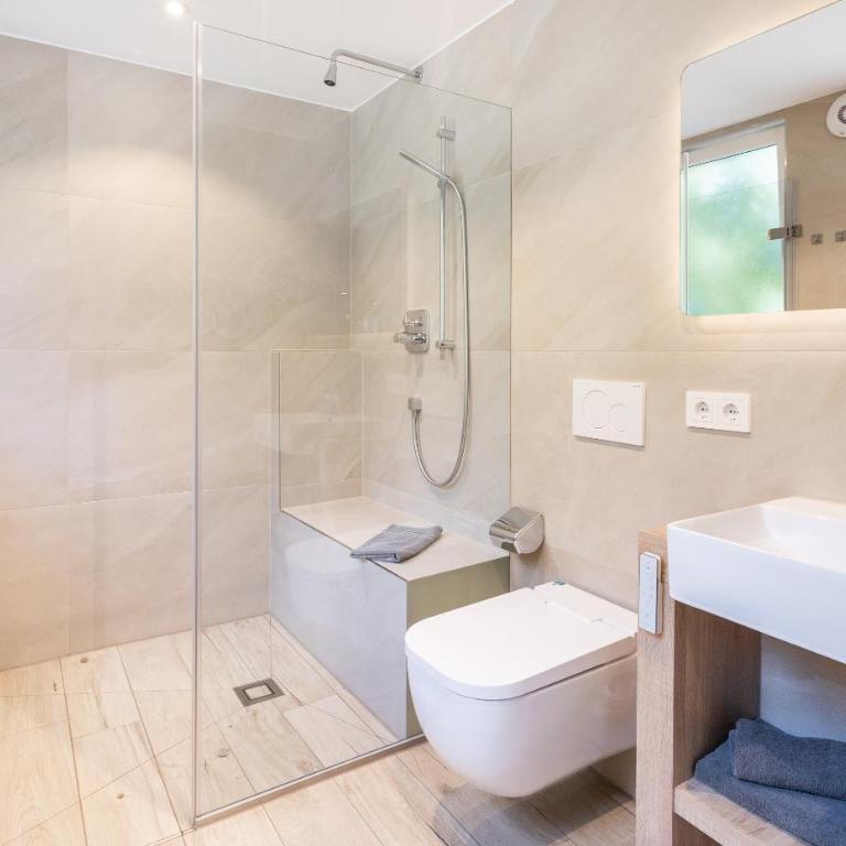 Bergwald Panorama Suiten - Suite con Terrazza - 12