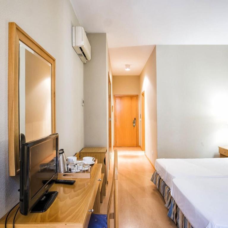 Alda Castelao - Habitación Triple - 8