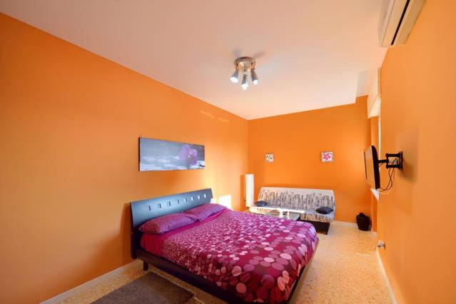 B&B Centralstationhouse - Double Room with Private External Bathroom - 7