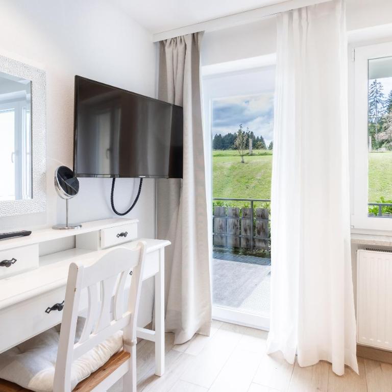 Bergwald Panorama Suiten - Suite con Terrazza - 10