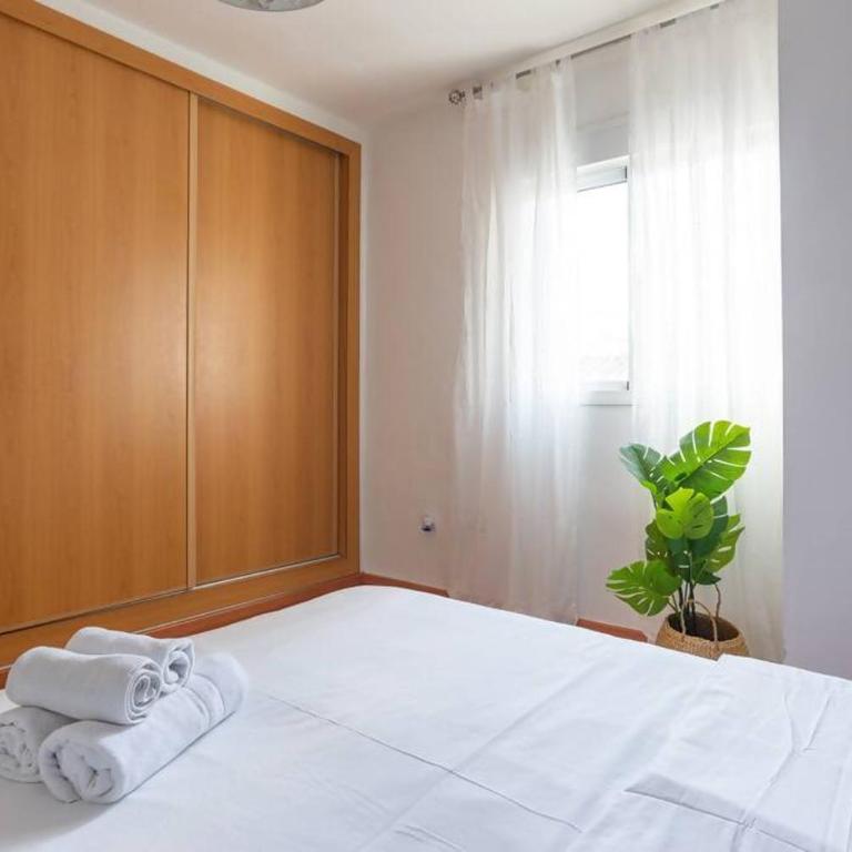 Ático soleado en el centro de Málaga - Two-Bedroom Apartment - 8
