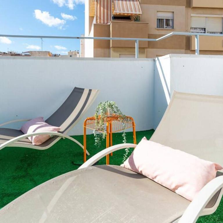 Ático soleado en el centro de Málaga - Two-Bedroom Apartment - 33