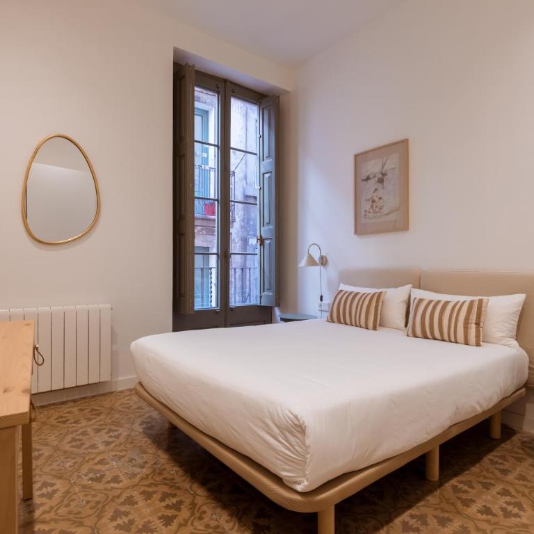 Caterina Laietana - Two-Room Apartment - 1