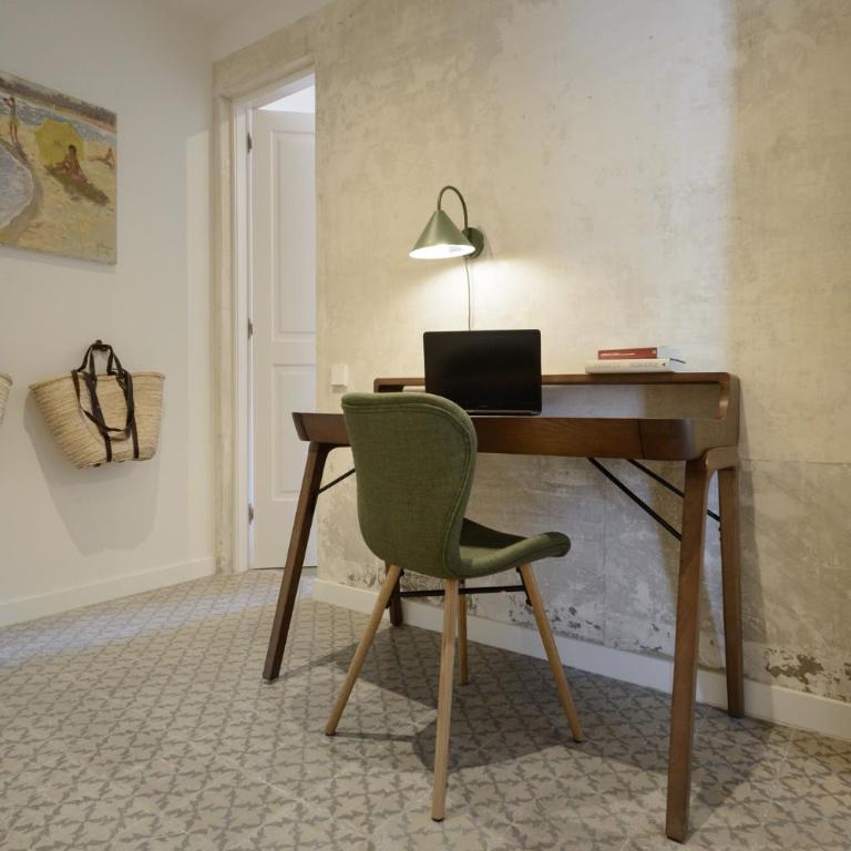 Caterina Laietana - Two-Bedroom Standard Apartment - 5