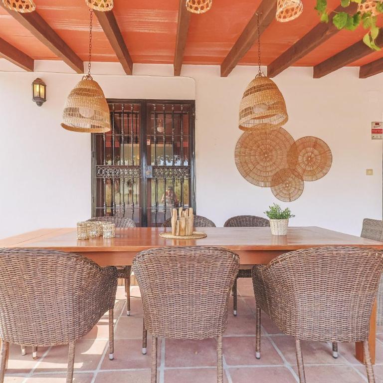 Casa Vista - Villa with Private Pool - 34