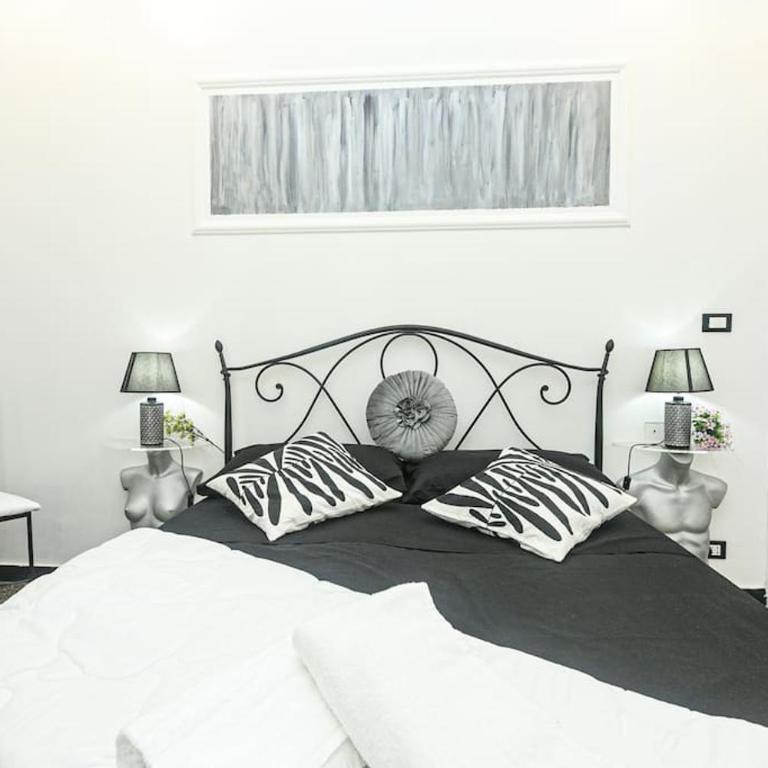 L' Atelier comodo al centro - Parcheggio privato - Zona Ospedale San Martino - Two-Bedroom Apartment - 1