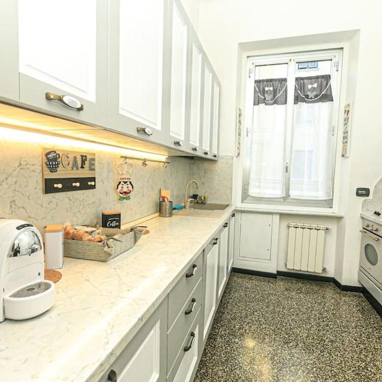 L' Atelier comodo al centro - Parcheggio privato - Zona Ospedale San Martino - Two-Bedroom Apartment - 8