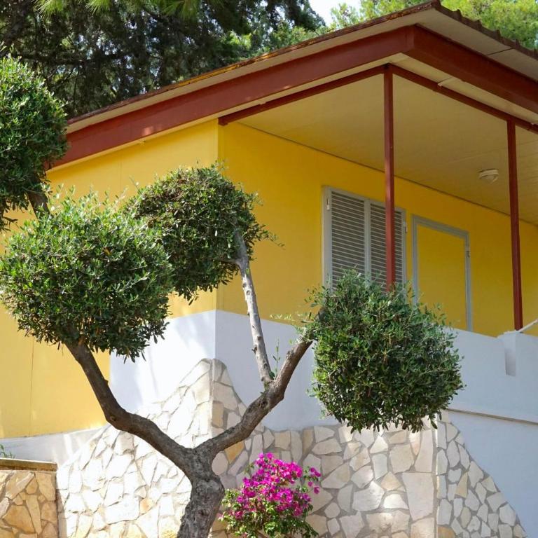 Residence Porticello - Two-Bedroom Apartment with Garden View - 1
