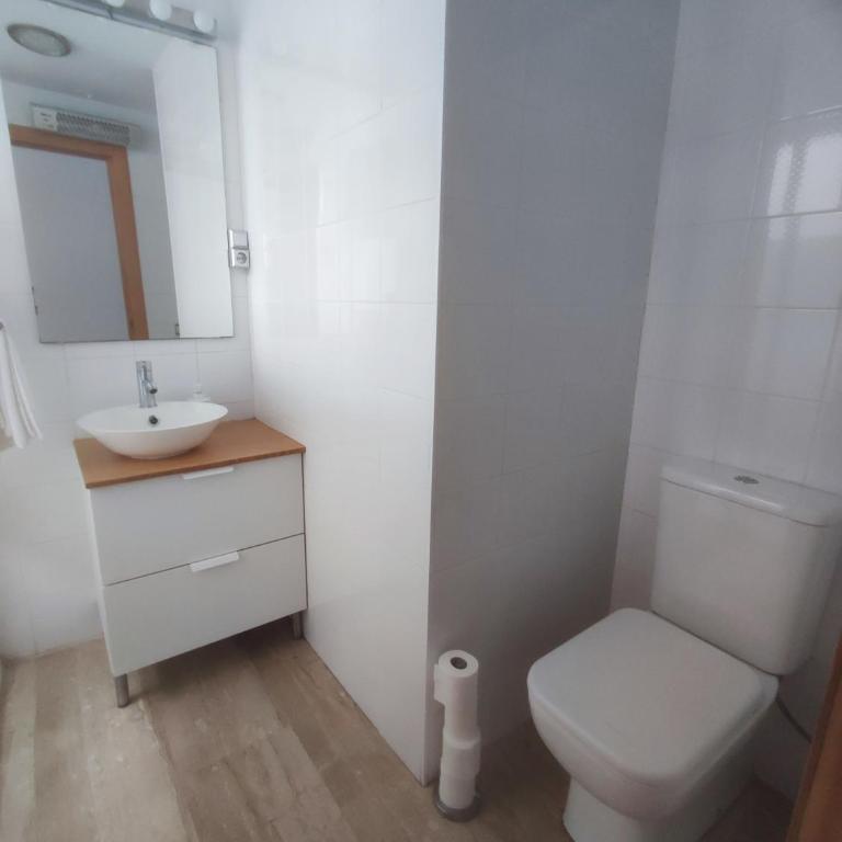 Close to the sea, large (170 m2) apartment+BIKES - Three-Bedroom Apartment - 14