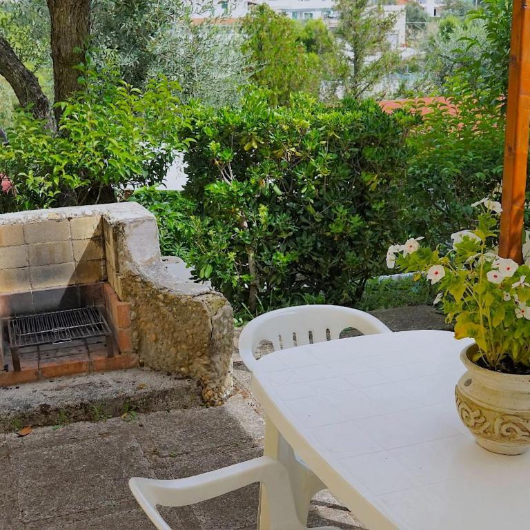 Residence Porticello - One-Bedroom Apartment with Garden View - 12