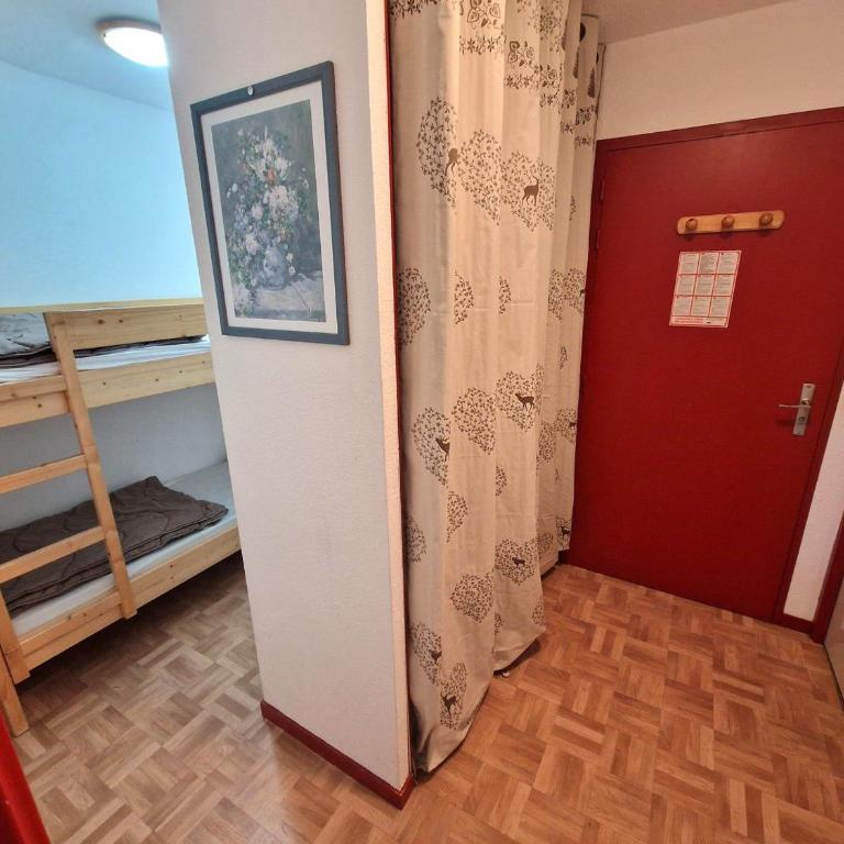 Valfréjus: 2 pièces + cabine, centre station, 4/6 pers - FR-1-265-199 - Appartement (6 Adultes) - 9