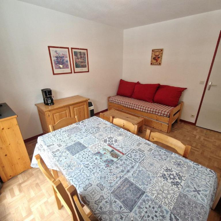 Valfréjus: 2 pièces + cabine, centre station, 4/6 pers - FR-1-265-199 - Appartement (6 Adultes) - 14
