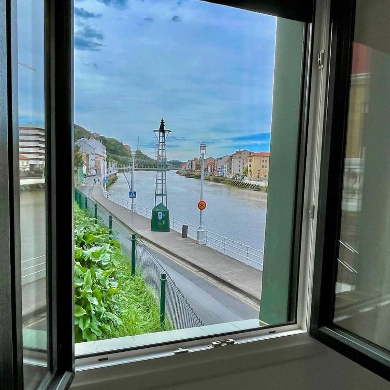 Kai Bilbao - Apartamento junto a la ria - Two-Bedroom Apartment - 2