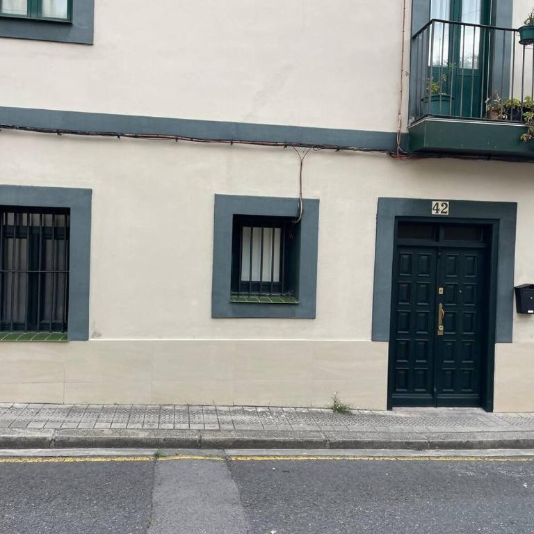 Kai Bilbao - Apartamento junto a la ria - Two-Bedroom Apartment - 35