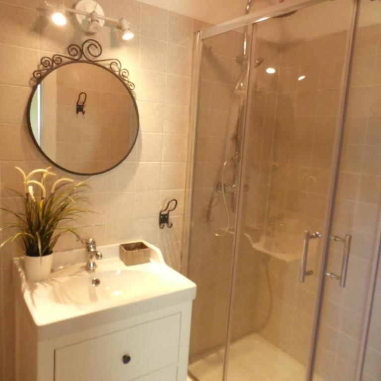 Agriturismo Melona - Appartamento con 2 Camere da Letto e Vista Lago - 2