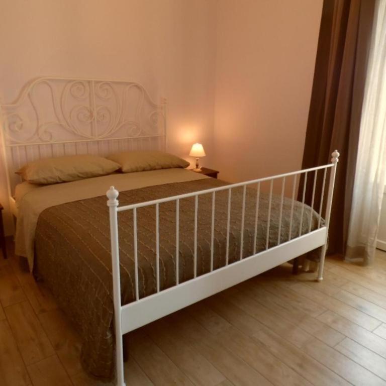 Agriturismo Melona - Appartamento con 2 Camere da Letto e Vista Lago - 3