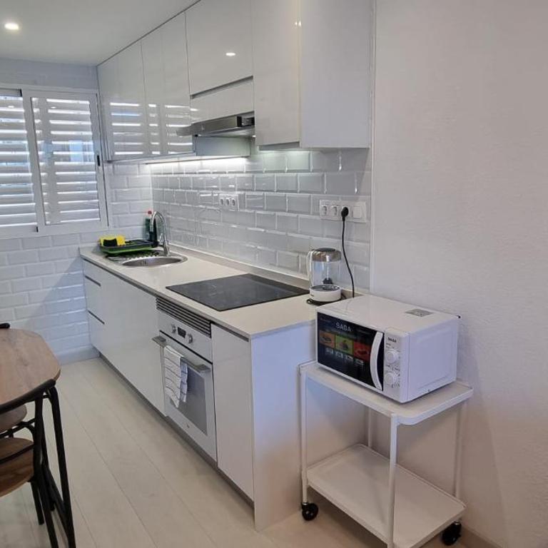Luxury apartments TropicMar 77 - One-Bedroom Apartment with Balcony and Sea View - 20