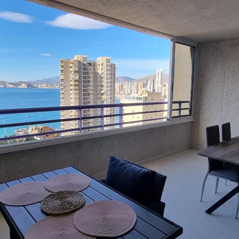 Luxury apartments TropicMar 77 - One-Bedroom Apartment with Balcony and Sea View - 1