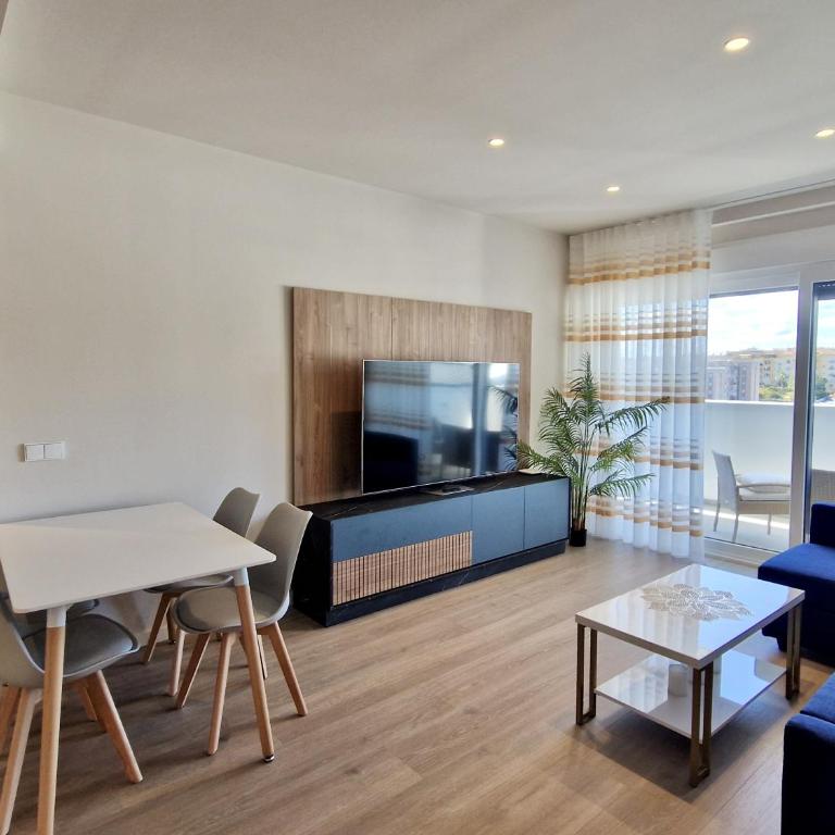 SR Wellingtonia Estepona Centro - Two-Bedroom Apartment with Terrace - 6