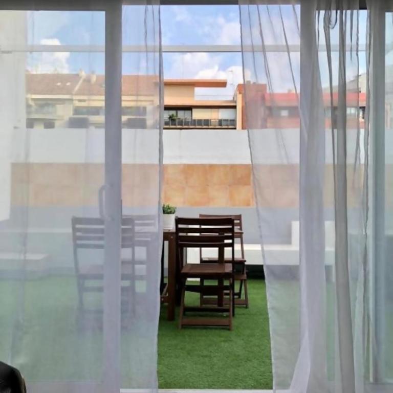 Precioso atico en pleno centro de Valencia - Two-Bedroom Apartment - 3