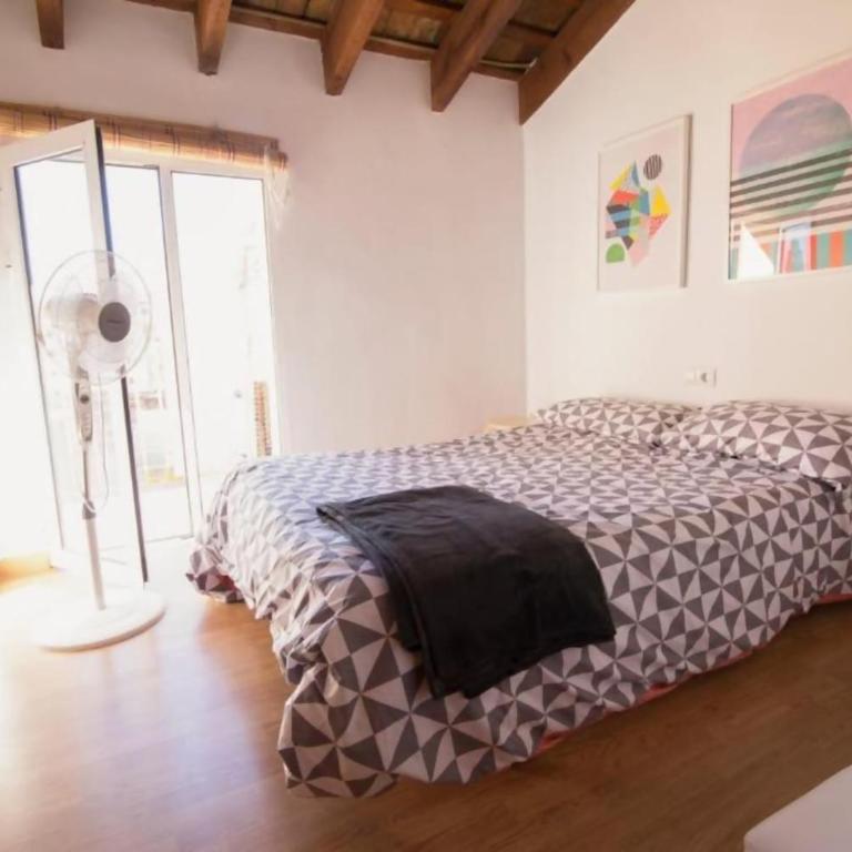 Precioso atico en pleno centro de Valencia - Two-Bedroom Apartment - 11