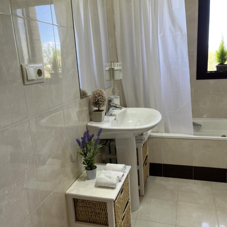 CASA CON VISTAS AL LAGO GOLF LEON - Apartamento de 2 dormitorios con vistas al lago - 12
