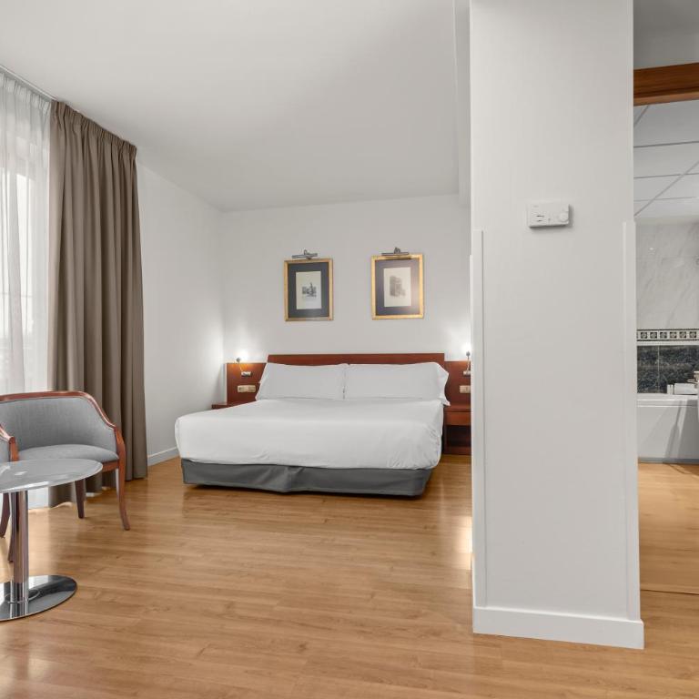 Hotel Zentral Gijón Rey Pelayo - Suite Junior - 3