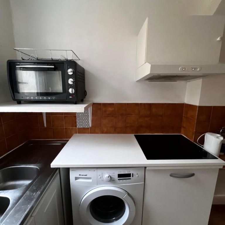 Eiffel Tower View Haussmanian Charm 2min walk from the Eiffel Tower gardens - Appartement - Vue sur Ville - 22