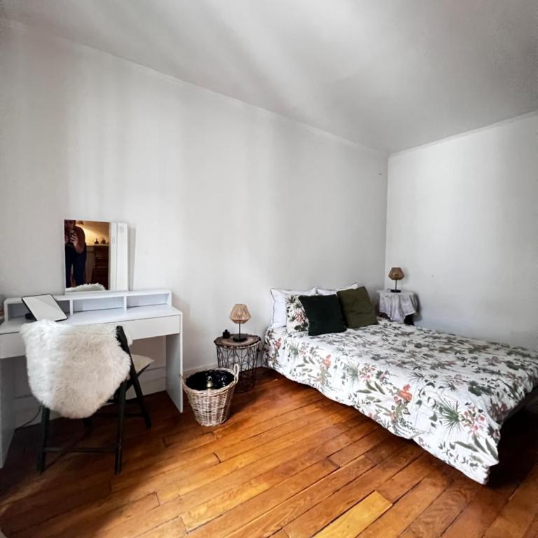 Eiffel Tower View Haussmanian Charm 2min walk from the Eiffel Tower gardens - Appartement - Vue sur Ville - 18