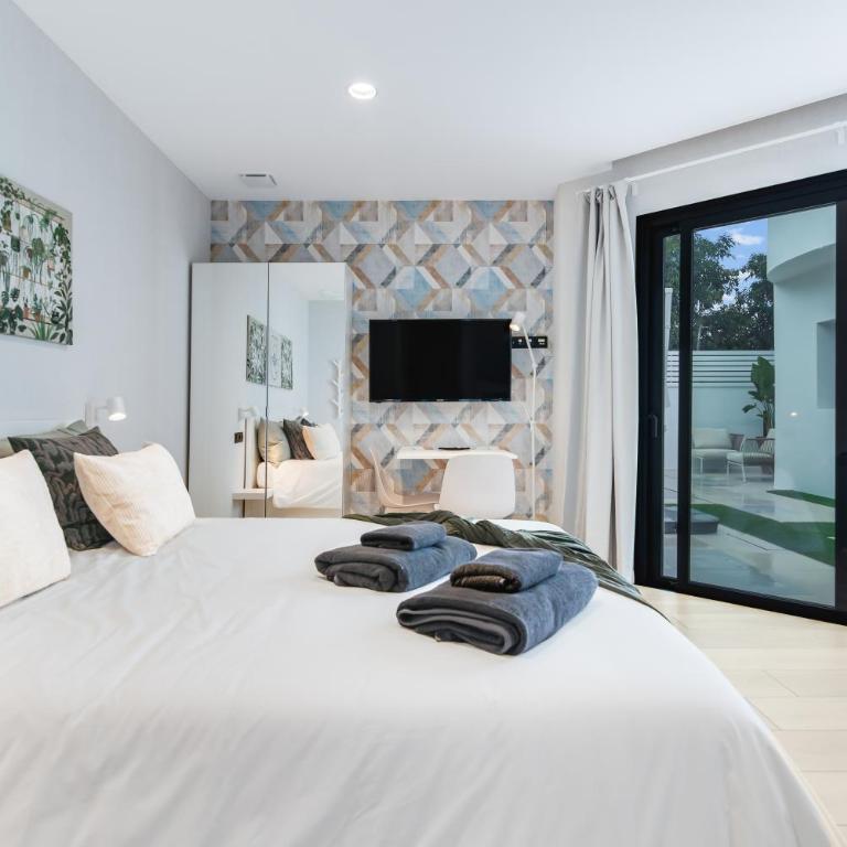 La Vega de Ciudad Jardín Suites - Habitación Doble adaptada para personas con movilidad reducida - 1