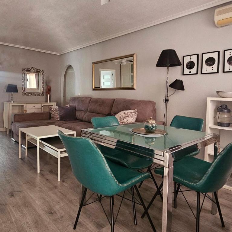 5 min walk to the beach Spacious terrace - Apartment mit 2 Schlafzimmern - 1