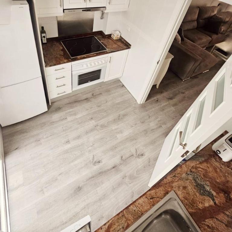 5 min walk to the beach Spacious terrace - Apartment mit 2 Schlafzimmern - 14