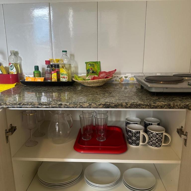 Departamento Amoblado en Barrio Los Laureles - Apartamento de 2 dormitorios - 2