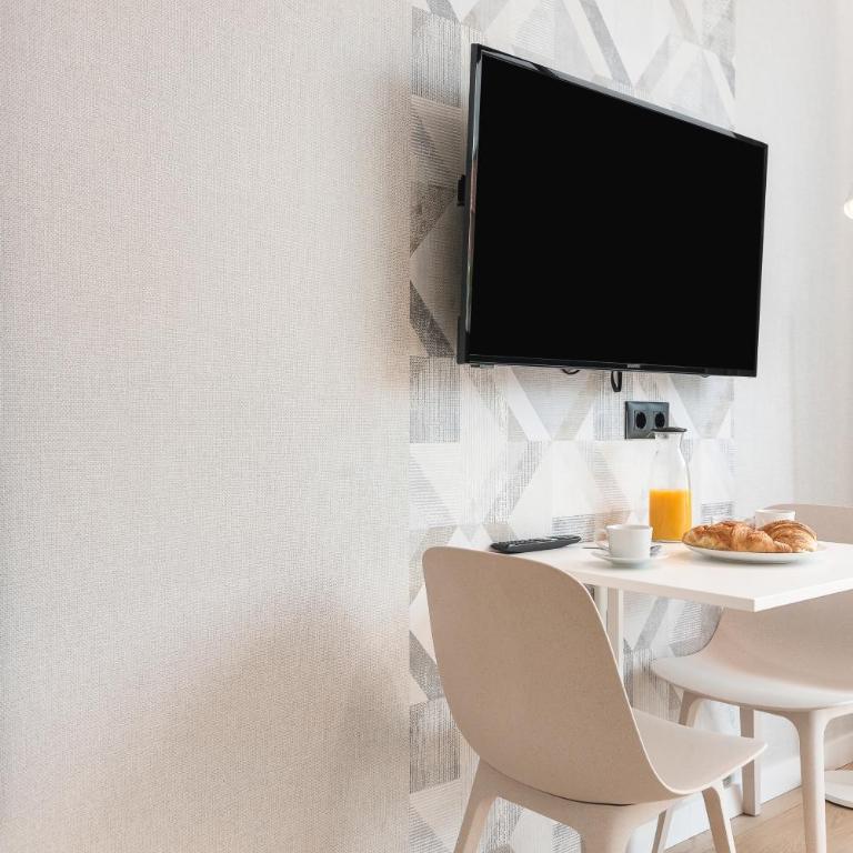 La Vega de Ciudad Jardín Suites - Habitación con cama extragrande. - 3