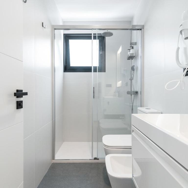 La Vega de Ciudad Jardín Suites - Habitación con cama extragrande. - 6