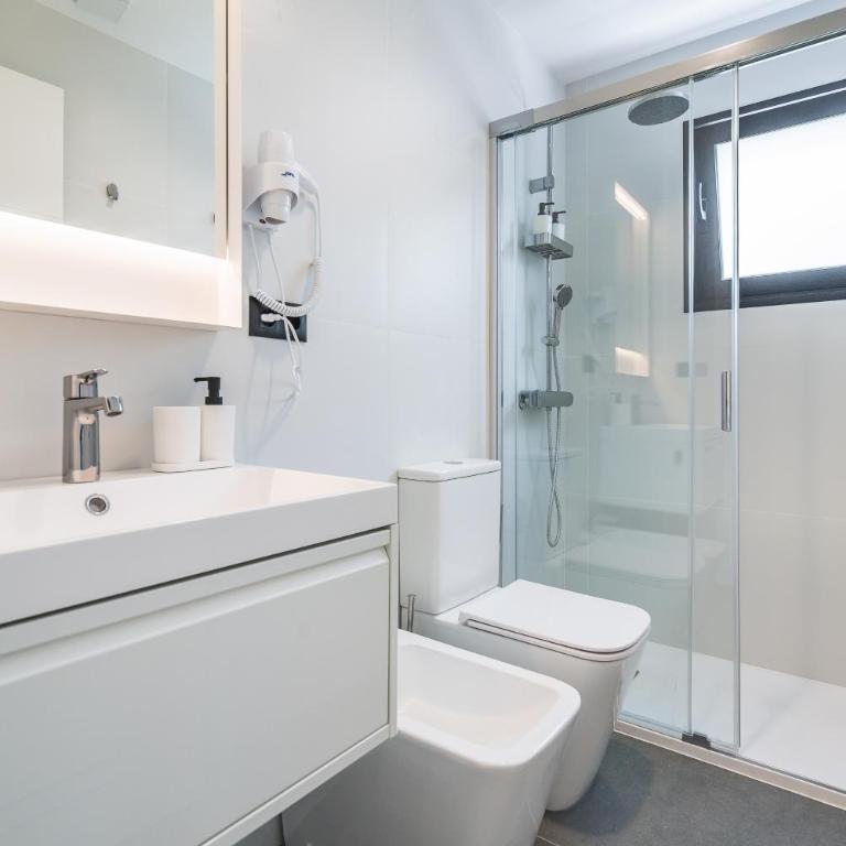 La Vega de Ciudad Jardín Suites - Habitación Doble con baño privado - 4