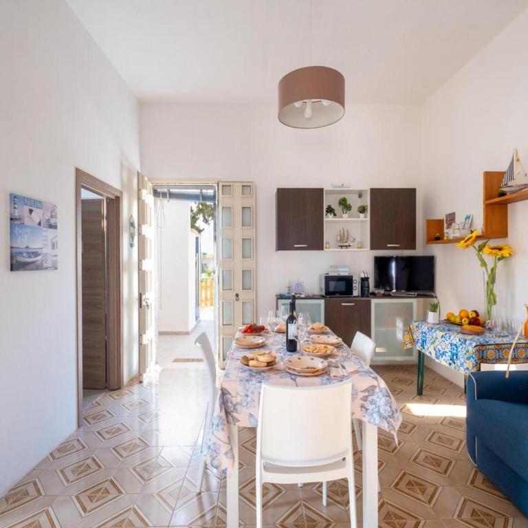 Villa Acqua Azzurra with Private Parking and Air Conditioning - Casa Vacanze - 3