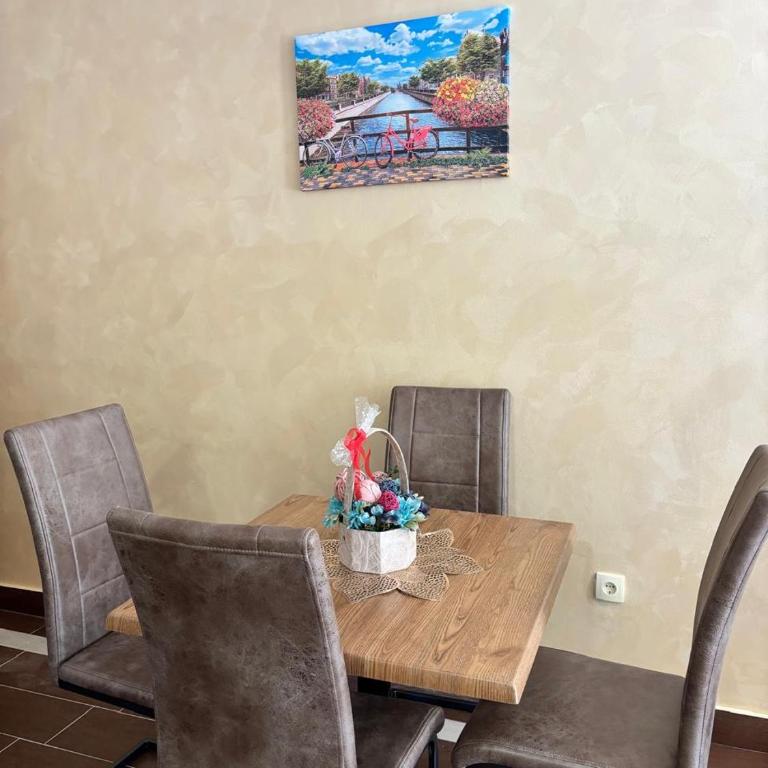 Dale apartment Becici- Paradiso - Apartman s 1 Spavaćom Sobom, Balkonom i Pogledom na More - 10