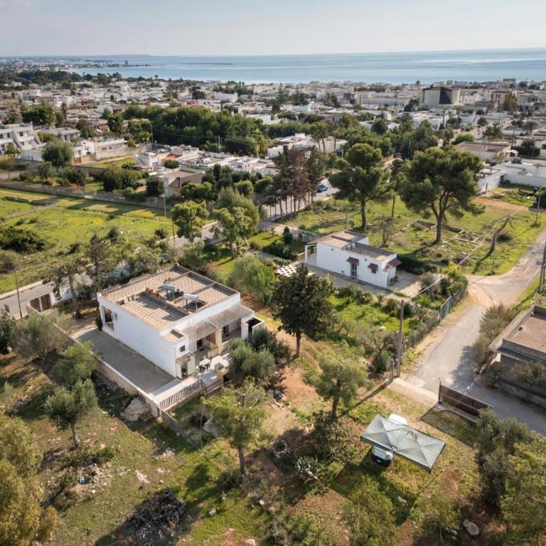 Sunrise Apartment in Villa With Private Parking and Air Conditioning - Vacation Home - 15